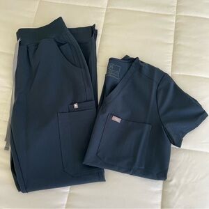 FIGS Navy Gray Scrub Set S Tall